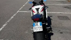 Honda CBR 1000 RR C- ABS (2009 - 11)  (13)
