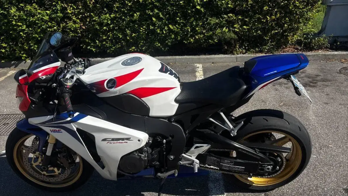 Honda CBR 1000 RR C- ABS (2009 - 11)  (14)