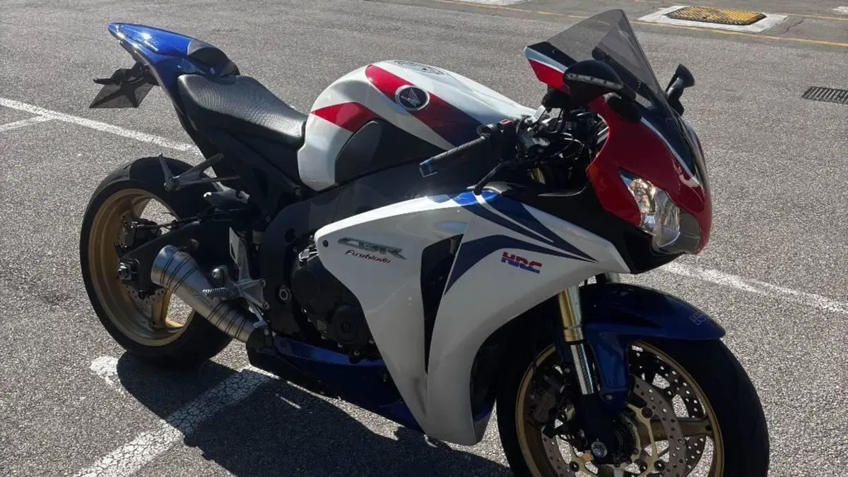 Honda CBR 1000 RR C- ABS (2009 - 11)  (16)