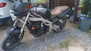 Triumph Speed Triple 955 (1998 - 01)  (2)