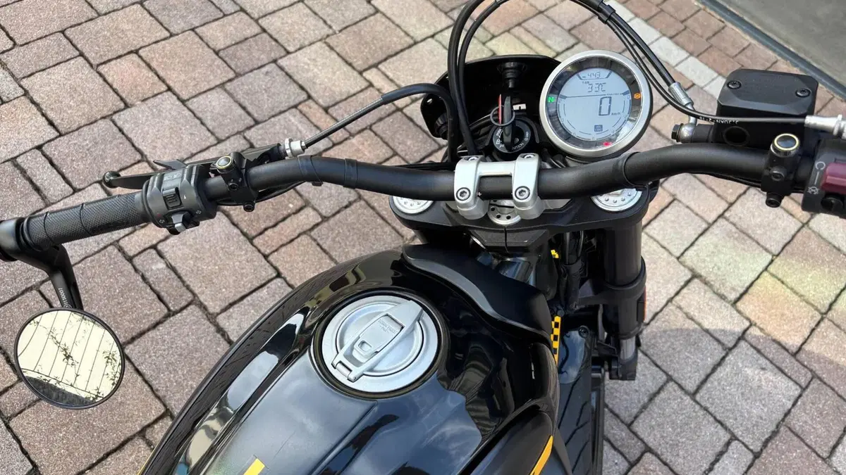 Ducati Scrambler 800 Full Throttle (2017 - 21) 