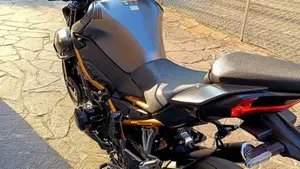 Kawasaki Z 900 (2025 - 27)  (3)