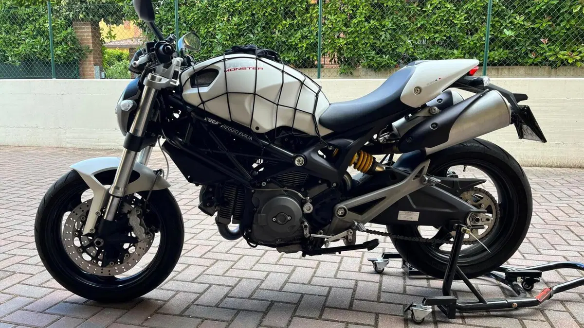 Ducati Monster 696 (2008 - 13) 