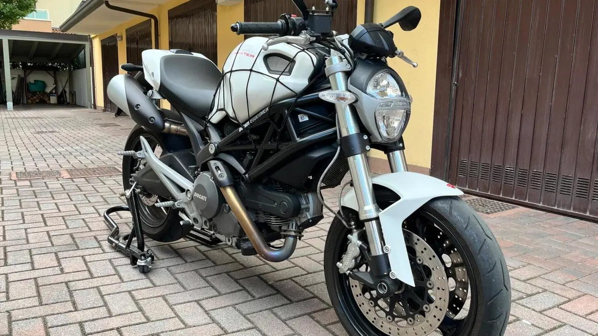 Ducati Monster 696 (2008 - 13)  (5)