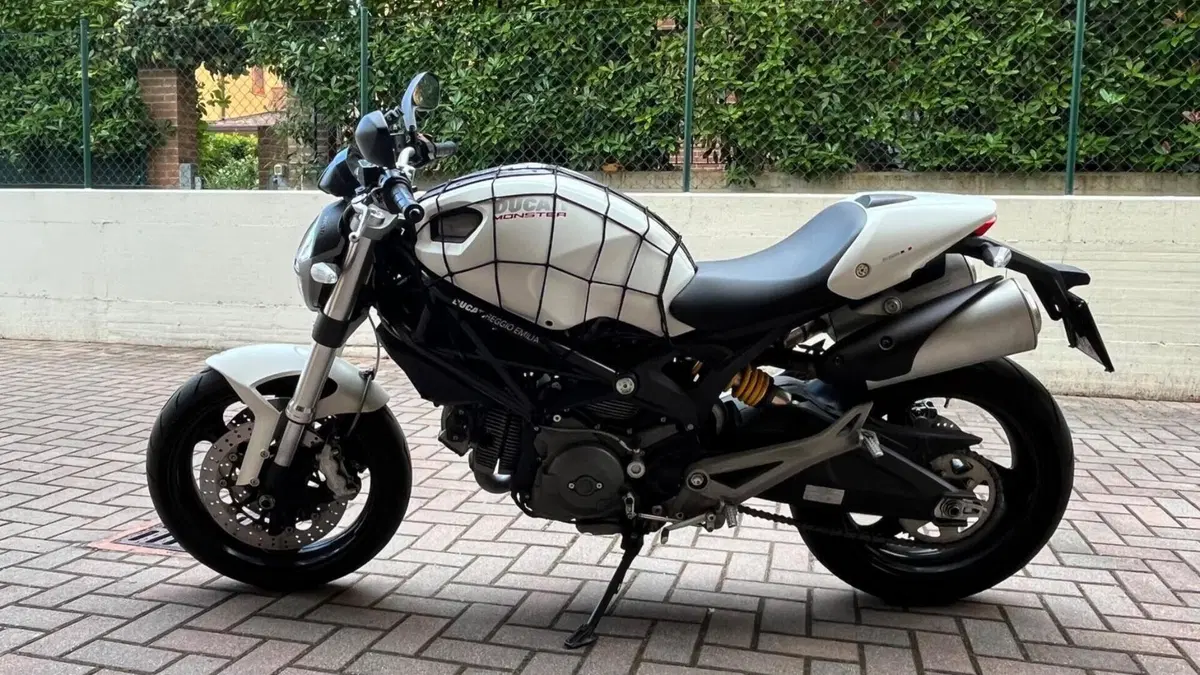 Ducati Monster 696 (2008 - 13)  (4)