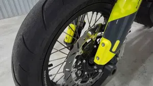 Husqvarna 701 Supermoto (2023 - 25)  (7)