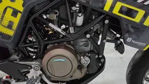 Husqvarna 701 Supermoto (2023 - 25)  (8)