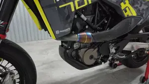 Husqvarna 701 Supermoto (2023 - 25)  (14)