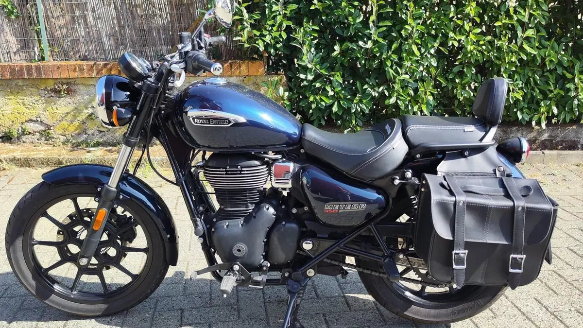 Royal Enfield Meteor 350 (2021 - 26)  (2)