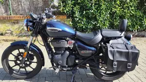 Royal Enfield Meteor 350 (2021 - 26)  (2)