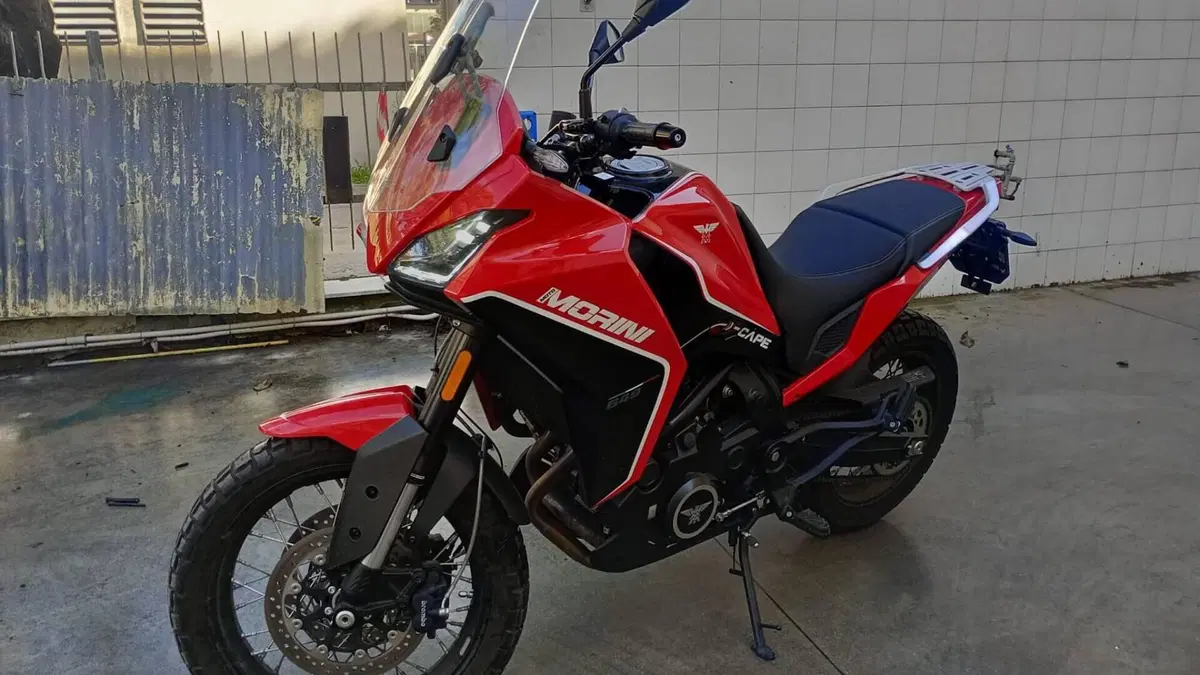 Moto Morini X-Cape 650 Gold Wheels Edition (2022 - 26)  (2)