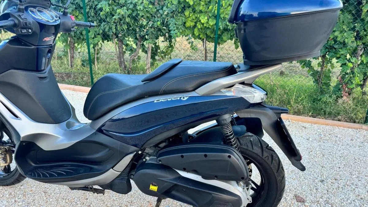 Piaggio Beverly 350 SportTouring ie (2011 - 15)  (14)