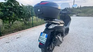 Piaggio Beverly 350 SportTouring ie (2011 - 15)  (18)
