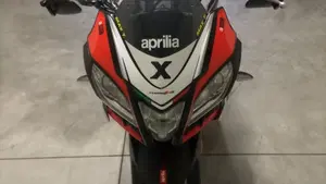 Aprilia Tuono V4 Factory (2015 - 17) 