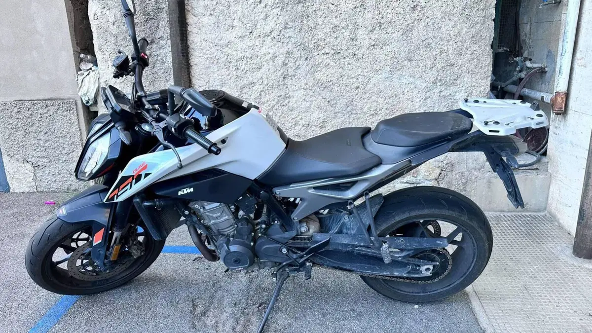 KTM 790 Duke L (2023 - 24) 