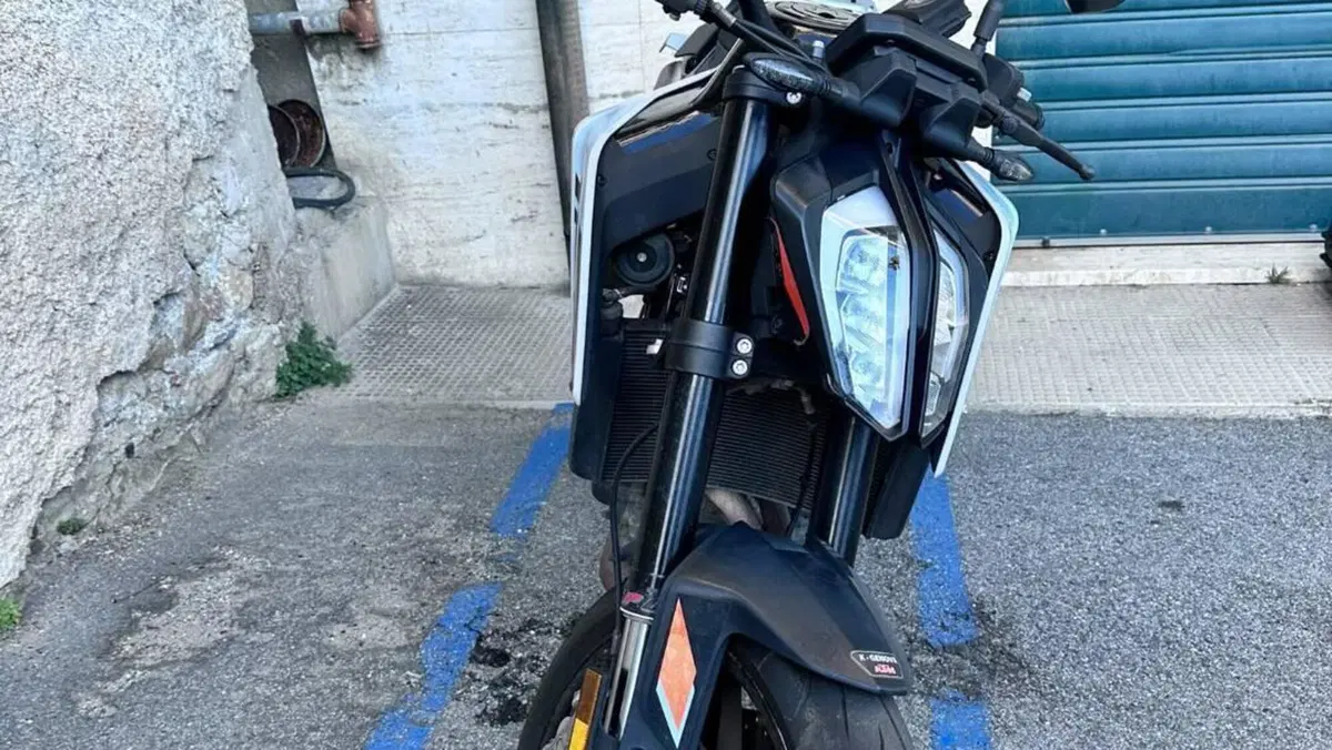 KTM 790 Duke L (2023 - 24)  (4)