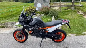 KTM 890 SMT (2023 - 25)  (10)