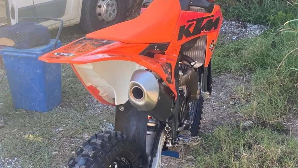 KTM 450 SX-F (2024)  (2)