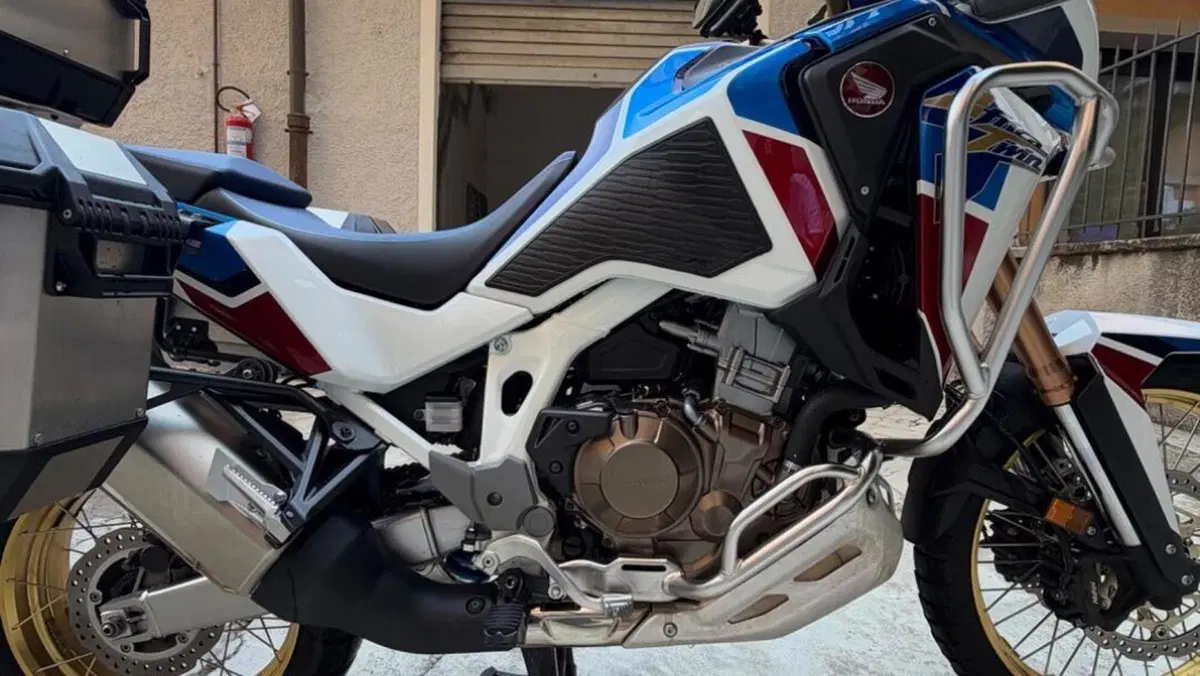 Honda Africa Twin CRF 1100L (2020 - 21)  (4)