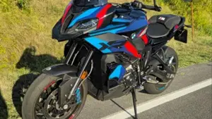 Bmw M 1000 XR (2024 - 27)  (3)