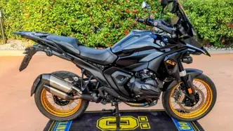 Bmw R 1300 GS Triple Black (2023 - 26) usata