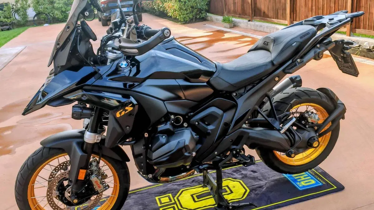Bmw R 1300 GS Triple Black (2023 - 26)  (2)