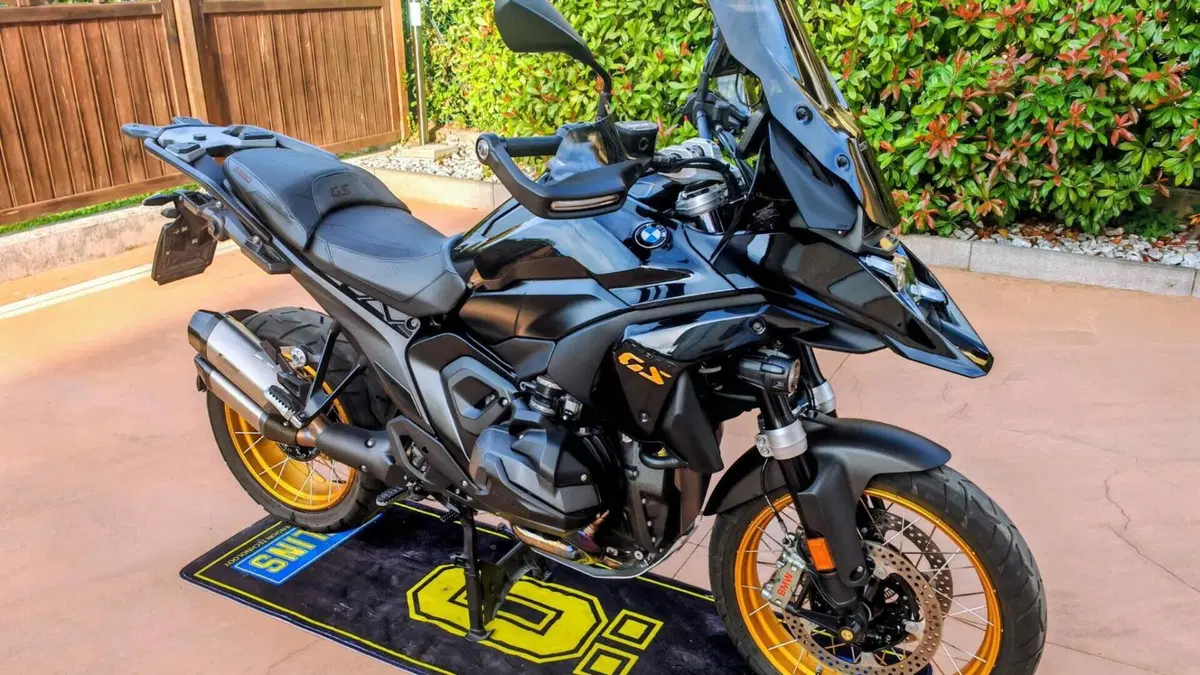 Bmw R 1300 GS Triple Black (2023 - 26)  (6)