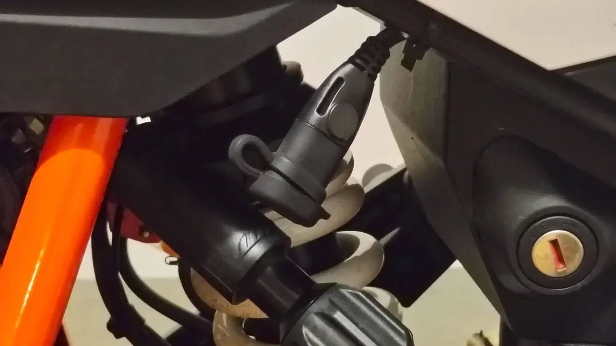 KTM 1090 Adventure R (2017 - 19)  (5)