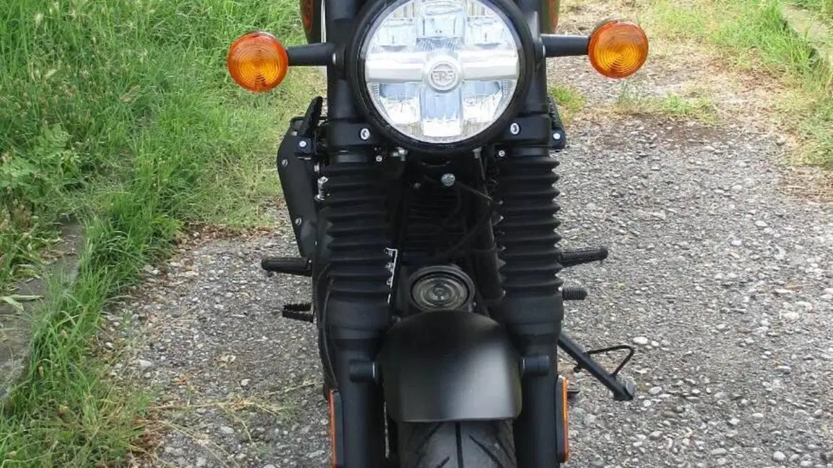 Royal Enfield HNTR 350 (2022 - 26) 