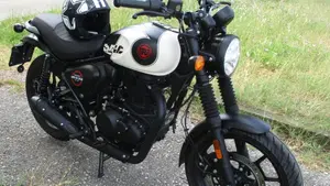 Royal Enfield HNTR 350 (2022 - 26)  (3)