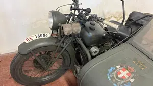 Moto Guzzi   (2)