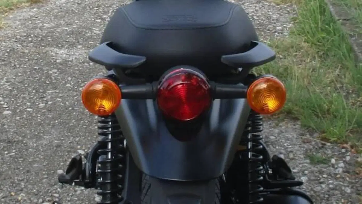 Royal Enfield HNTR 350 (2022 - 26)  (6)