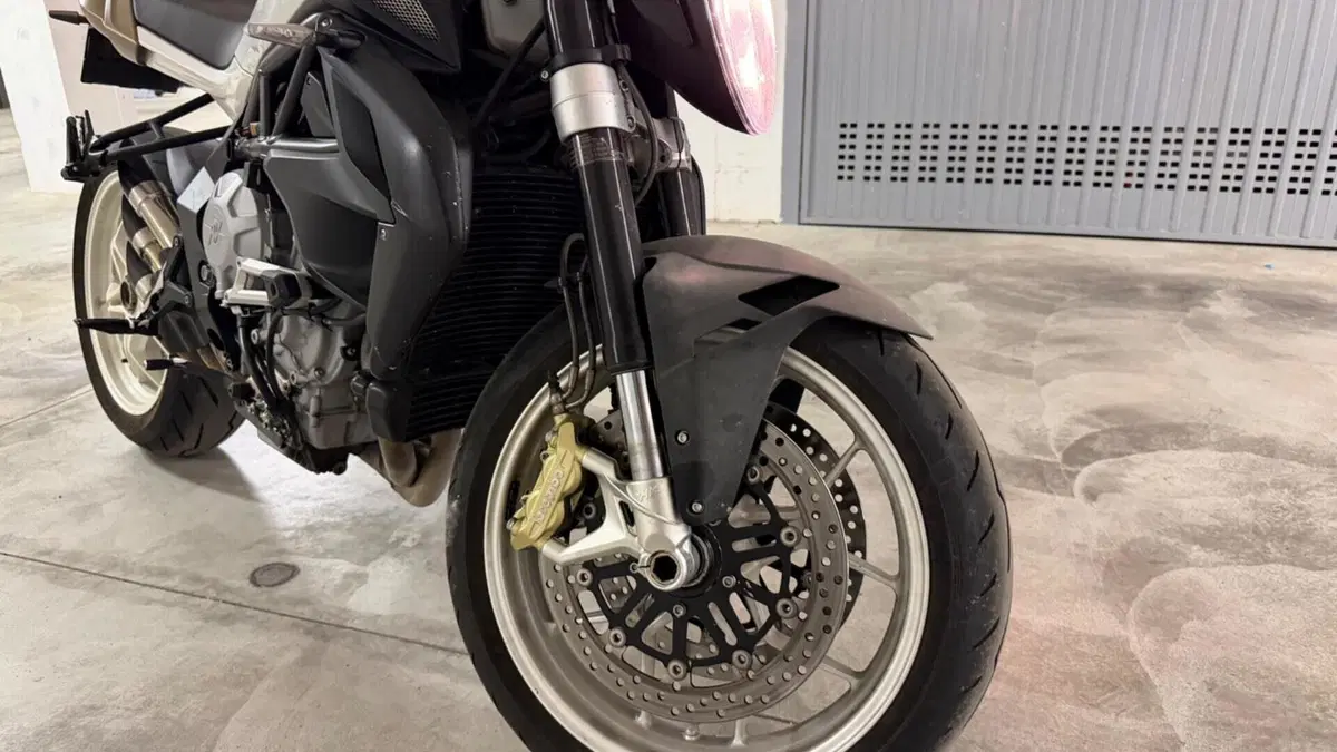 MV Agusta Brutale 675 EAS ABS (2011 - 16)  (8)