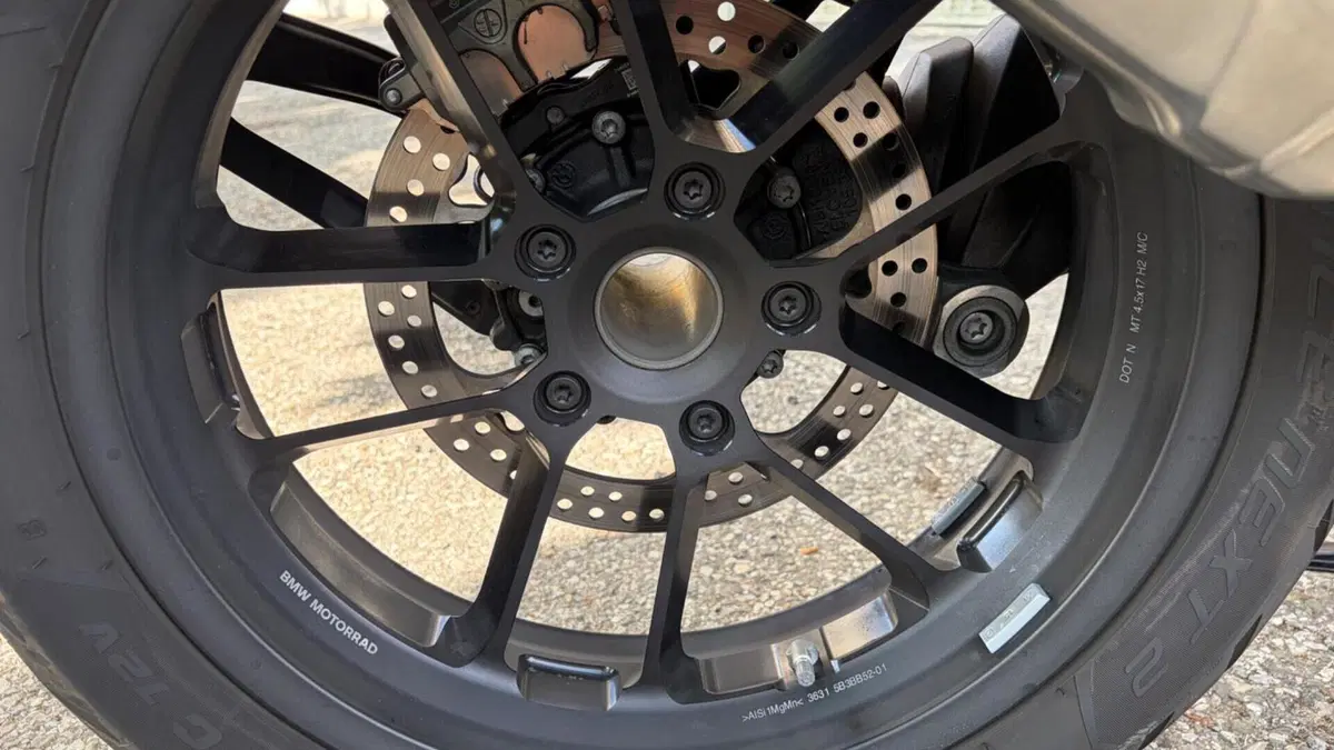 Bmw R 1300 GS (2023 - 26)  (5)