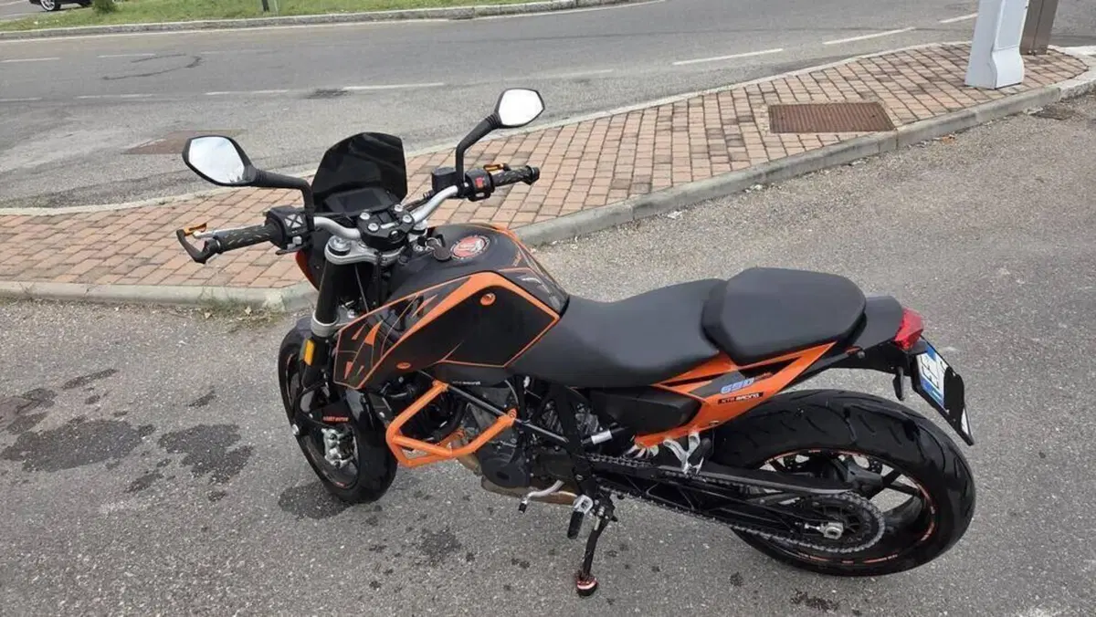 KTM 690 Duke (2016 - 19)  (6)