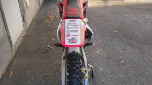 Honda CR 125 R (2000 - 02)  (4)