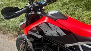 Ducati Hypermotard 950 RVE (2022 - 25)  (3)