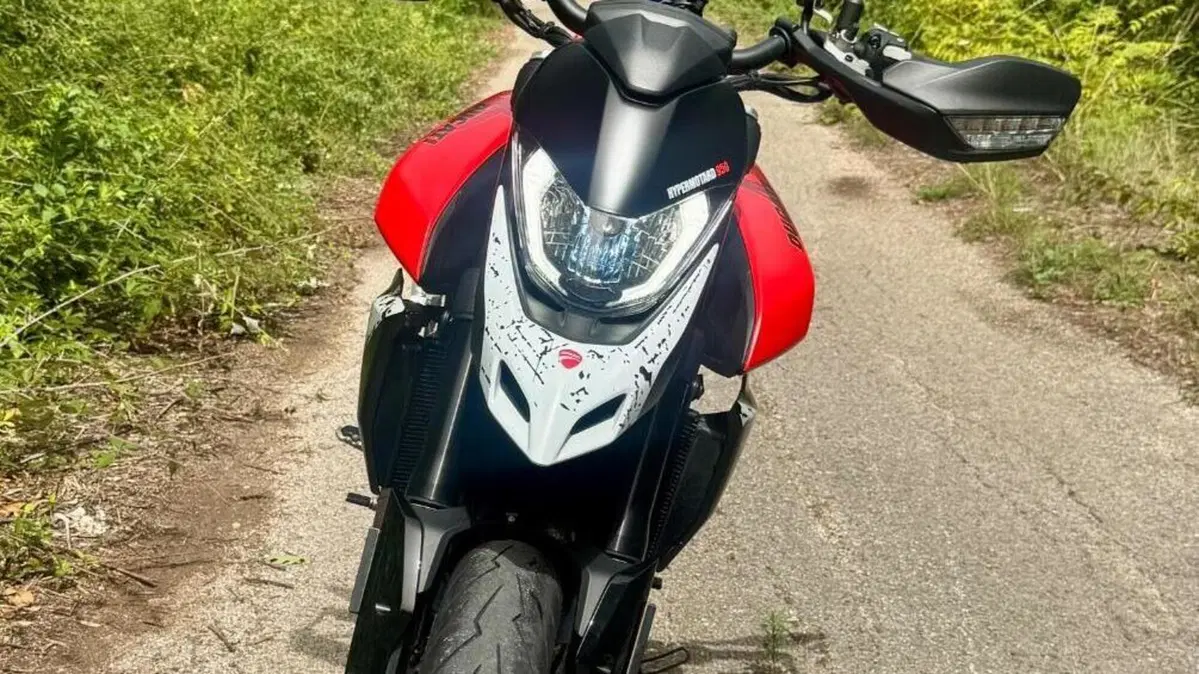 Ducati Hypermotard 950 RVE (2022 - 25)  (6)