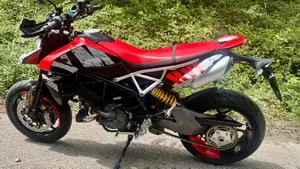 Ducati Hypermotard 950 RVE (2022 - 25)  (7)