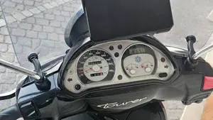 Piaggio Beverly Tourer 250  (5)