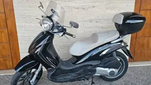 Piaggio Beverly Tourer 250 