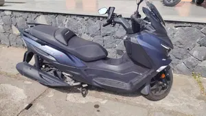 Sym Joymax 300 Z+ (2021 - 24)  (4)