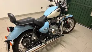 Royal Enfield Meteor 350 Aurora (2024 - 26)  (2)