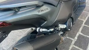 Yamaha T-Max 560 (2025 - 26)  (3)