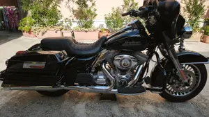 Harley-Davidson 1584 Electra Glide Standard (2008 - 10) - FLHT  (2)