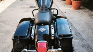 Harley-Davidson 1584 Electra Glide Standard (2008 - 10) - FLHT  (3)