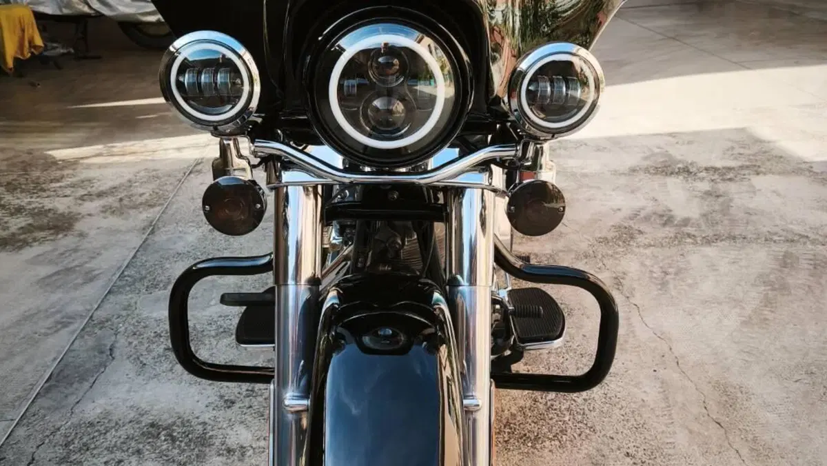 Harley-Davidson 1584 Electra Glide Standard (2008 - 10) - FLHT  (8)
