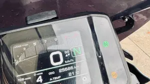 Yamaha MT-09 (2021 - 23)  (8)