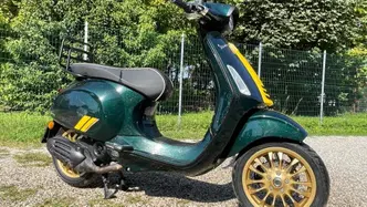 Vespa Sprint 50 Racing Sixties (2021 - 22) usata