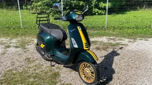 Vespa Sprint 50 Racing Sixties (2021 - 22)  (3)